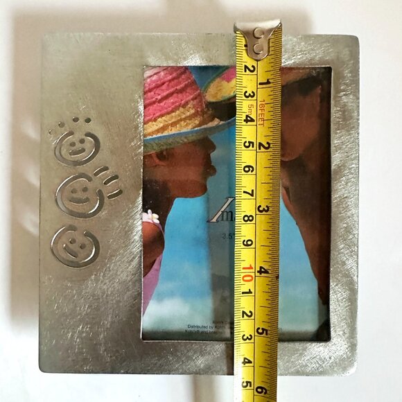 Brushed Silver Metal Picture Frame with 3 Smiley Faces for 3.5x5 Photo - Picture 6 of 7